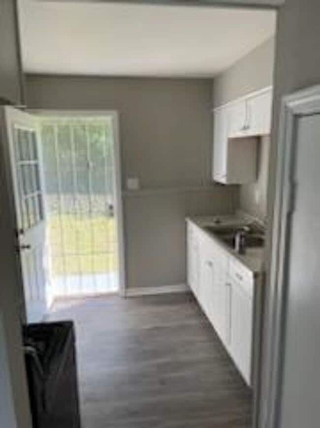 Building Photo - 3BR/1BA in Indian Trail area