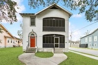 Building Photo - 3138 Louisiana Ave Pkwy