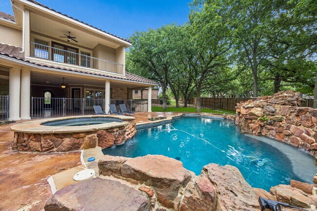 Building Photo - 2101 Miracle Point Dr