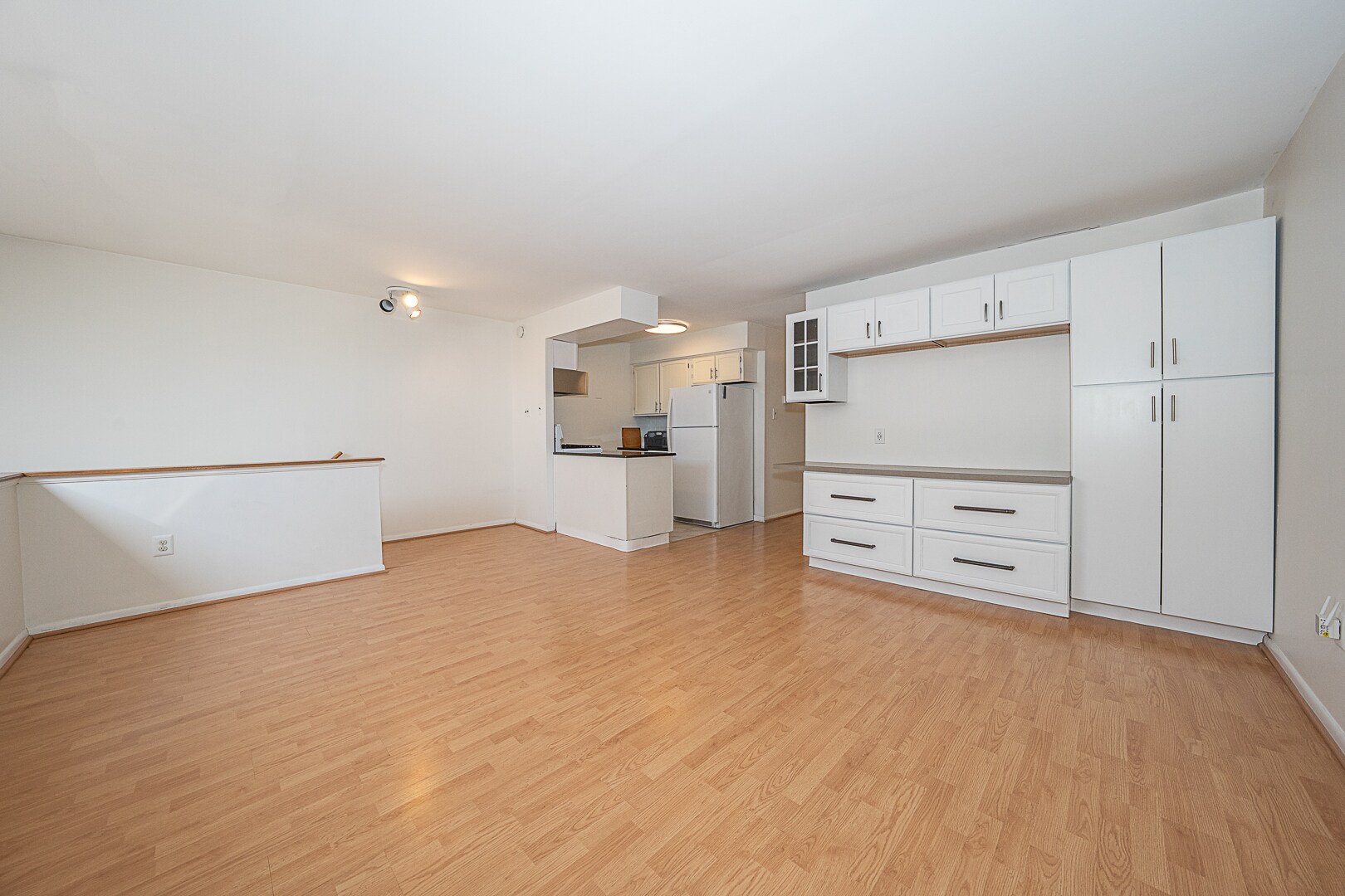 Building Photo - 765 N Ringgold St