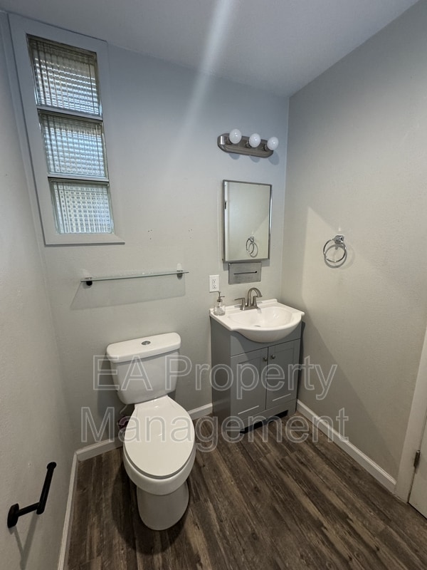 Building Photo - 1417 Dorothy St NE