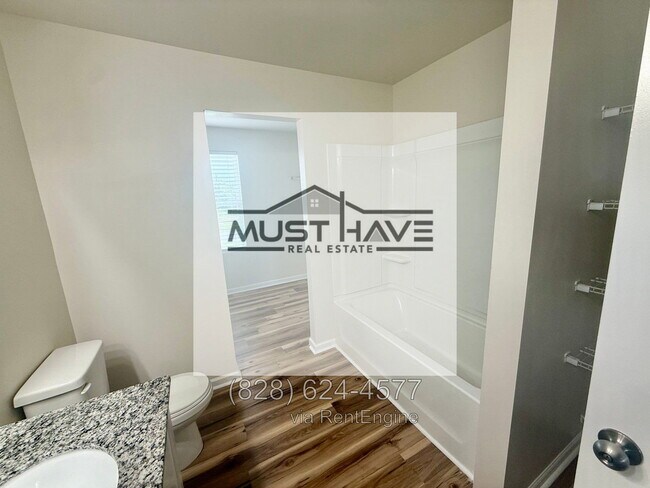 Building Photo - 15 Harvest Ridge Dr