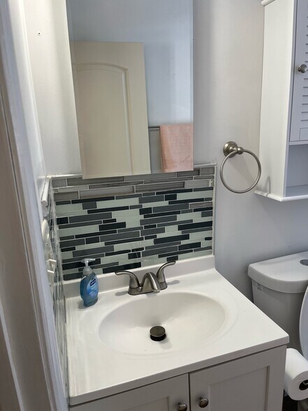 Bathroom 1 - 8634 W Burleigh St