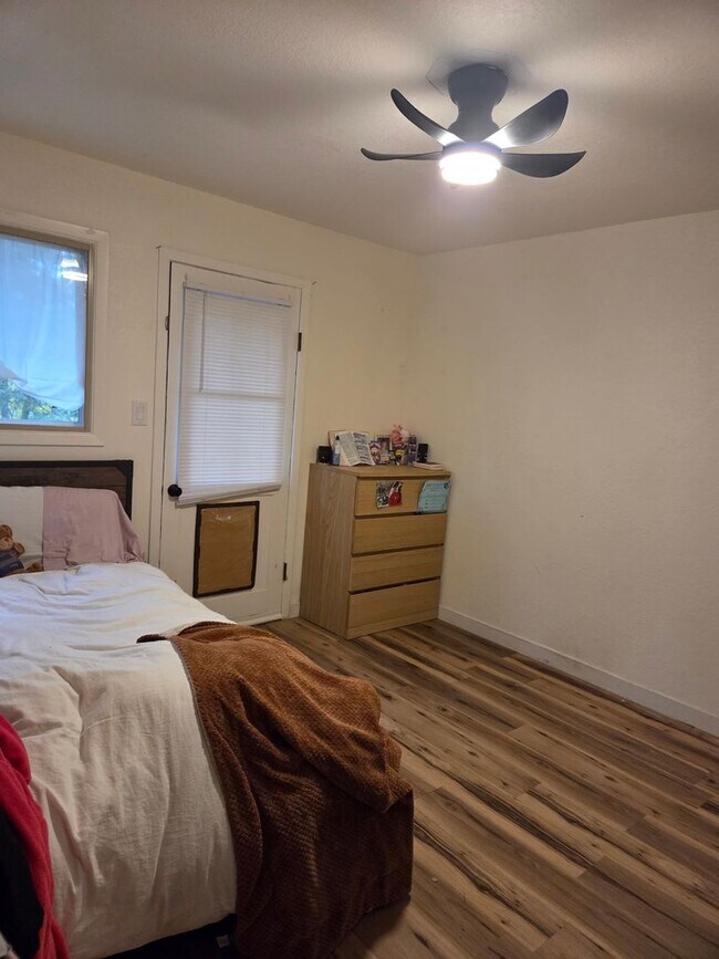 Building Photo - Updated Twain Harte Home