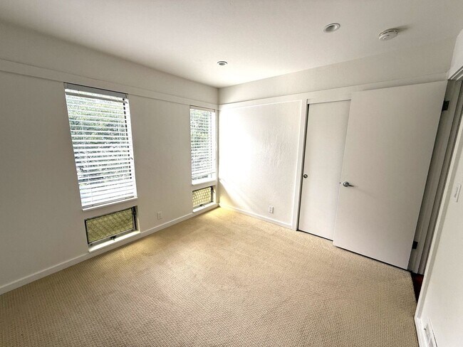 Building Photo - UNIQUE THREE BEDROOM TWO BATH MODERNIST MILL VALLEY HOME