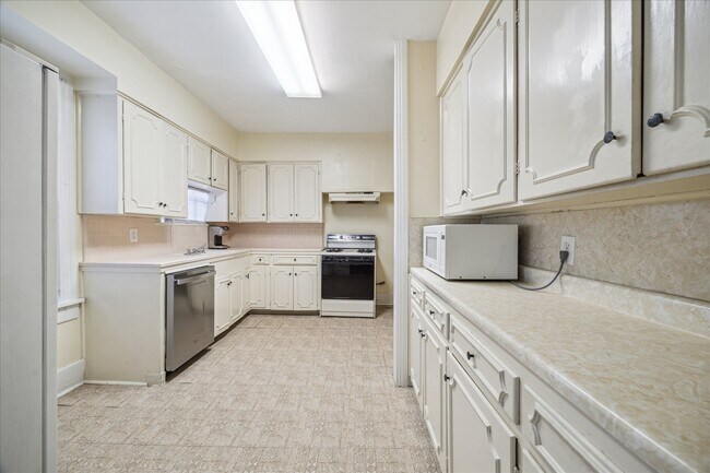 Building Photo - 2113 Berry St
