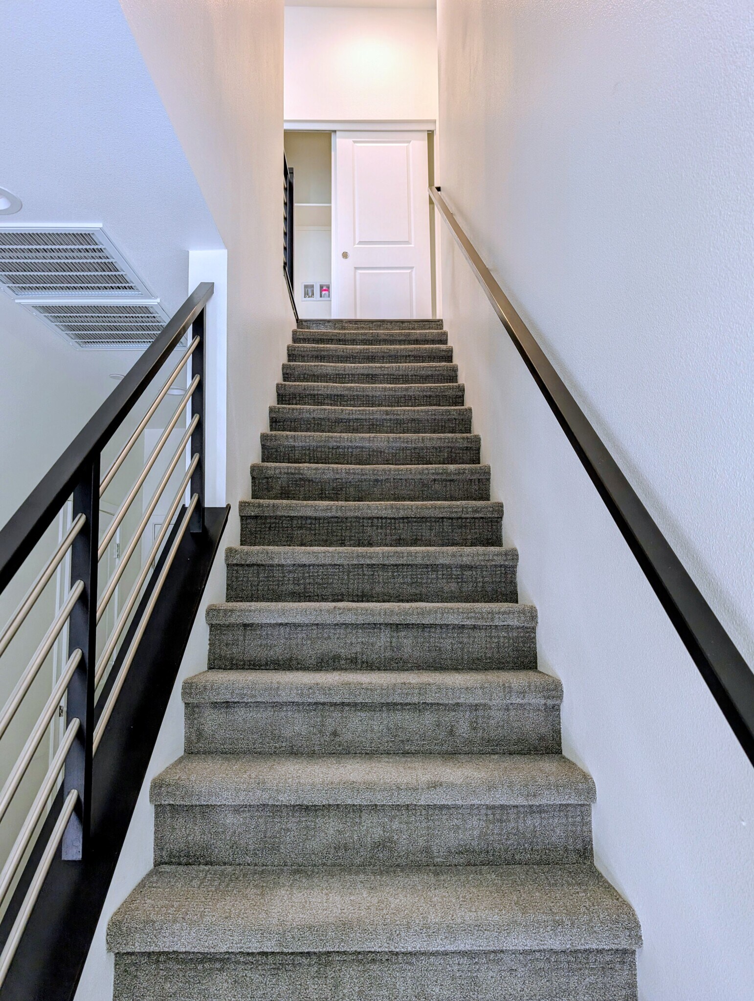 Building Photo - 1157 Blossom Point St