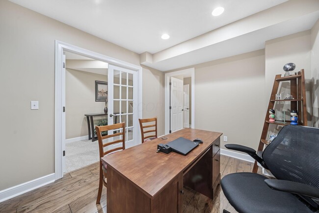 Building Photo - 4939 Stonehaven Dr