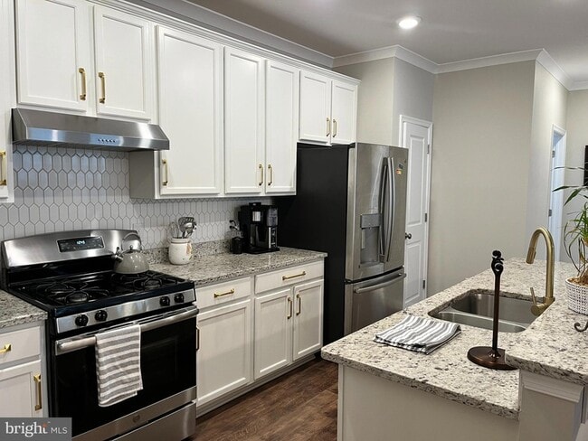 Building Photo - 327 Kramer Ct