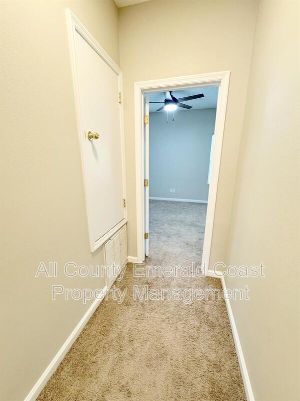 Building Photo - 732 E Mack Bayou Dr