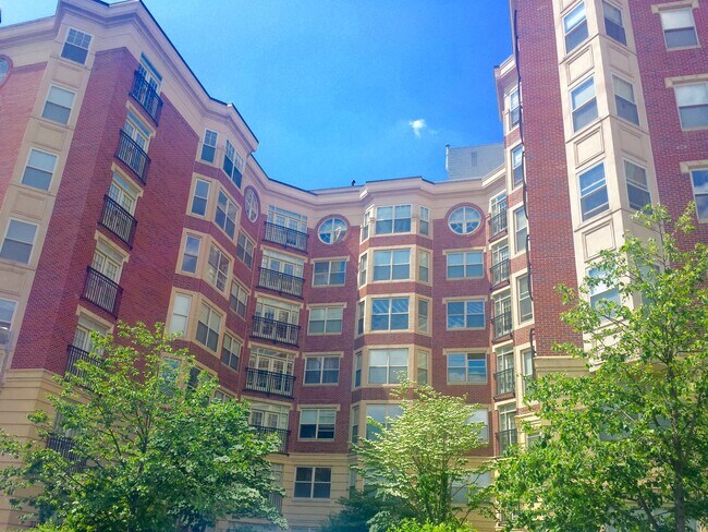 Interior Photo - Landmark Square Apartments