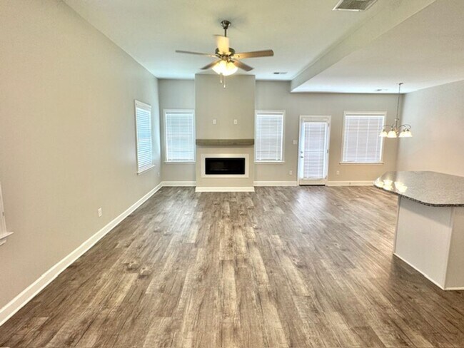 Building Photo - NorthAve5155