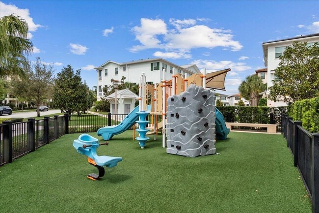 Building Photo - 7114 Edison Pl