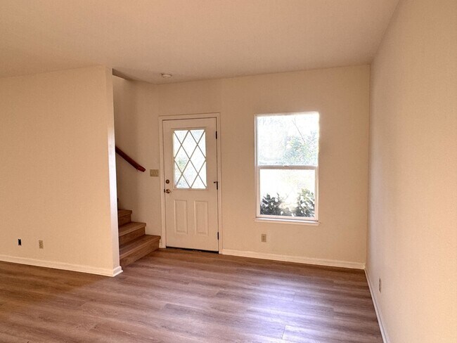 Building Photo - 146 Northridge Dr