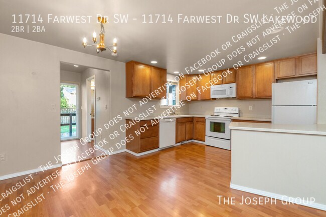 Building Photo - 11714 Farwest Dr SW