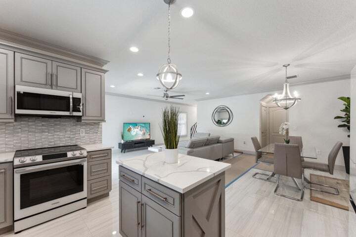 Building Photo - 522 Lucky Ln