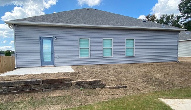 Building Photo - Home for Rent in Thorsby, AL!!! Available to View with 48-hour notice!!!