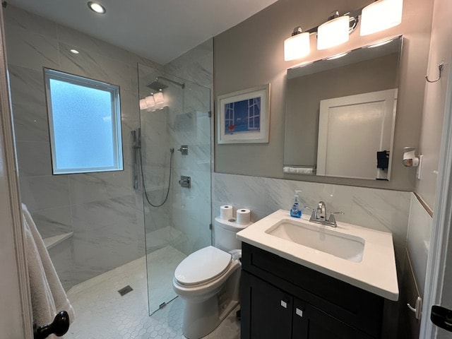 Building Photo - 811 5th Ave