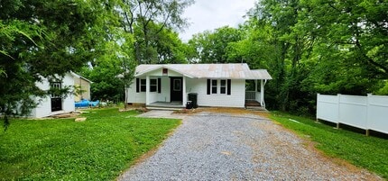 Building Photo - 510 Ownby Dr