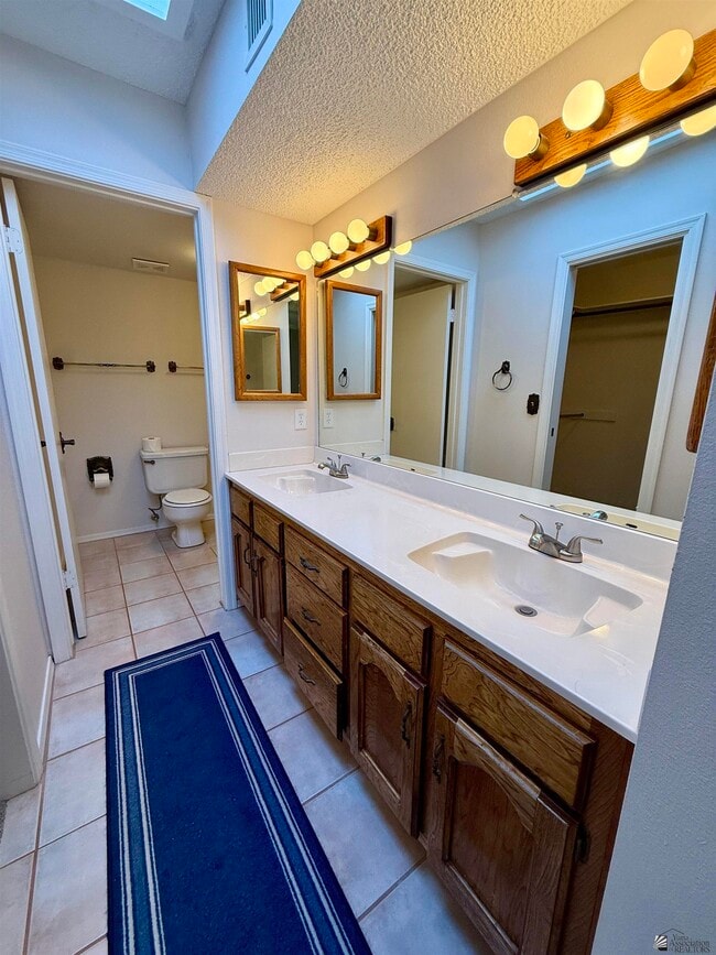 Building Photo - 11878 Calle Del Cid