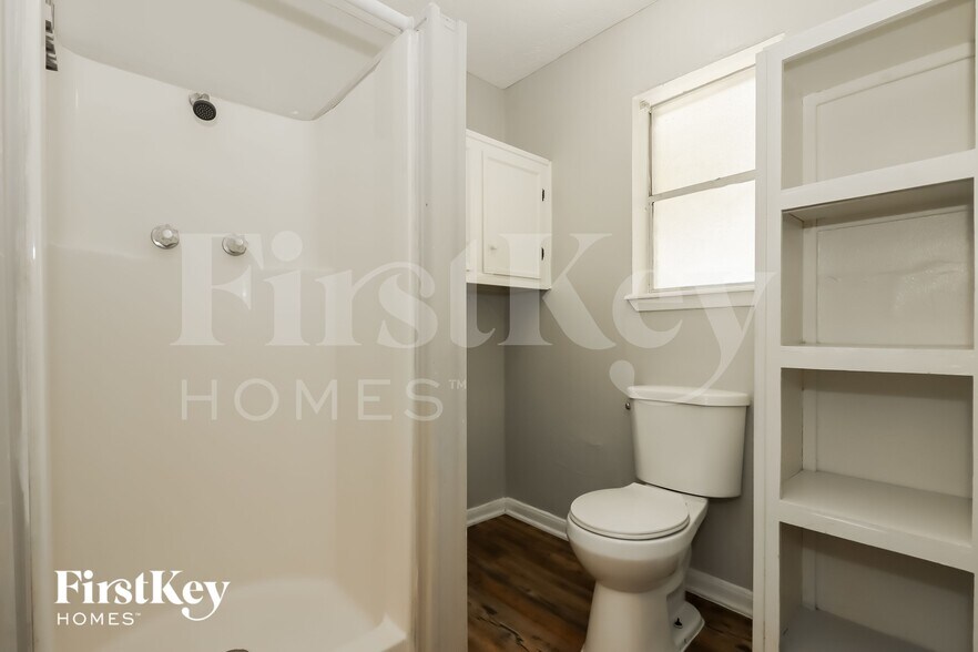 Building Photo - 24023 Spring Mill Ln