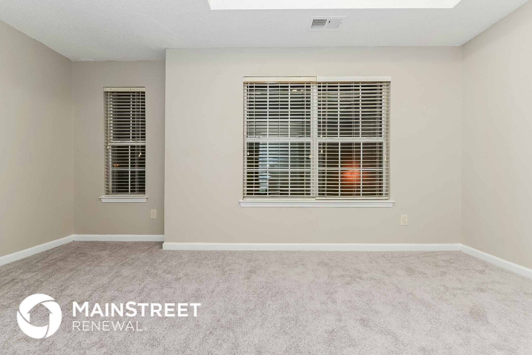 Building Photo - 941 Reda Ct