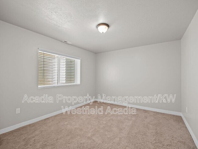 Building Photo - 15179 S Cantle Dr