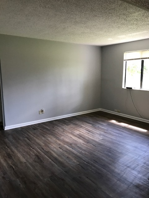 Building Photo - Coming Soon - 3/2 in Tanglewood