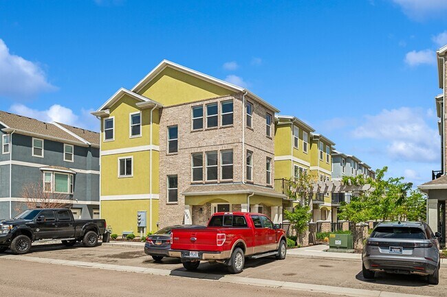 Building Photo - 1792 W Torlundy Dr