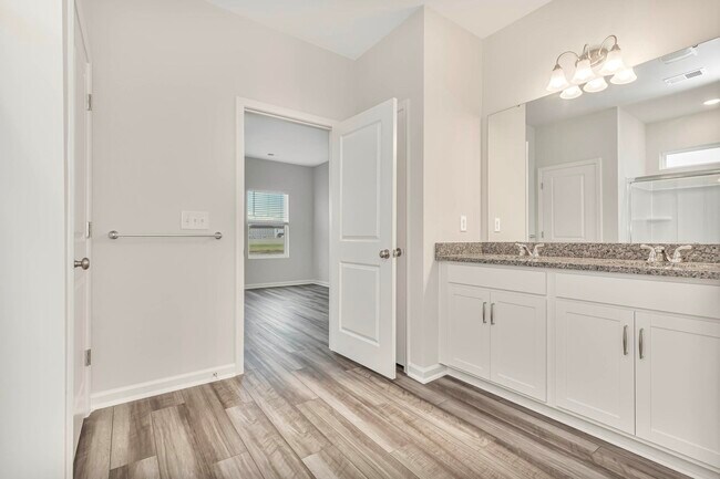 Building Photo - 1129 Boswell Ct