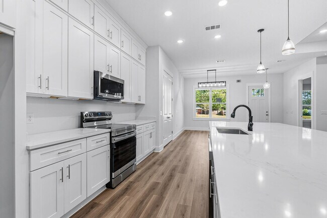 Building Photo - 7179 Freedom Ct