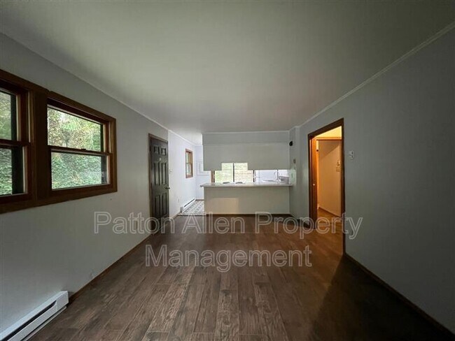 Building Photo - 142 Beaverdam Rd