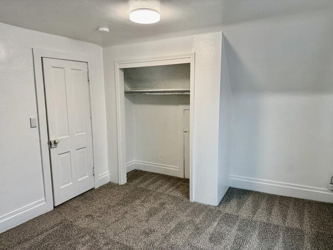 Building Photo - 1450 Clark Dr