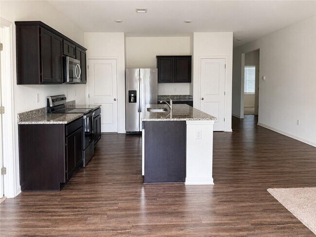 Building Photo - 408 Nola Ct NW