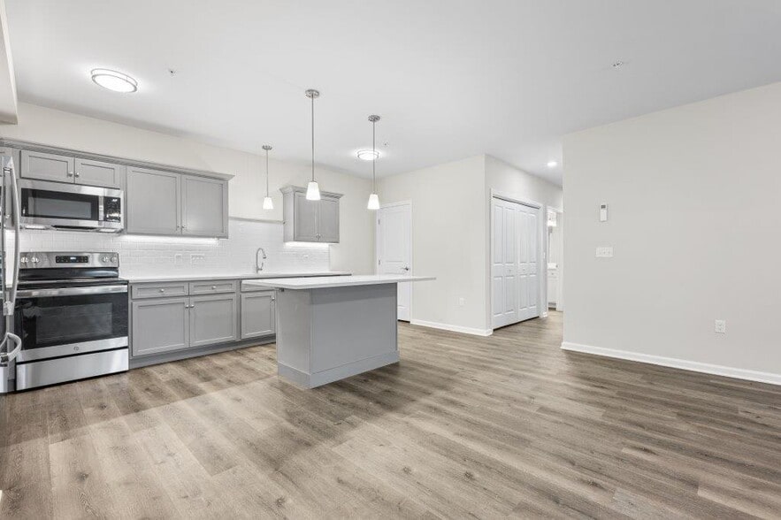 Building Photo - Maplecroft Village