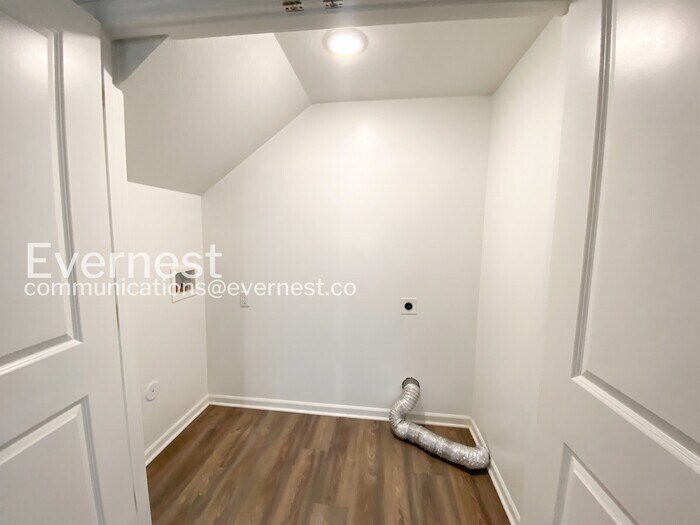 Building Photo - 4107 Olive St