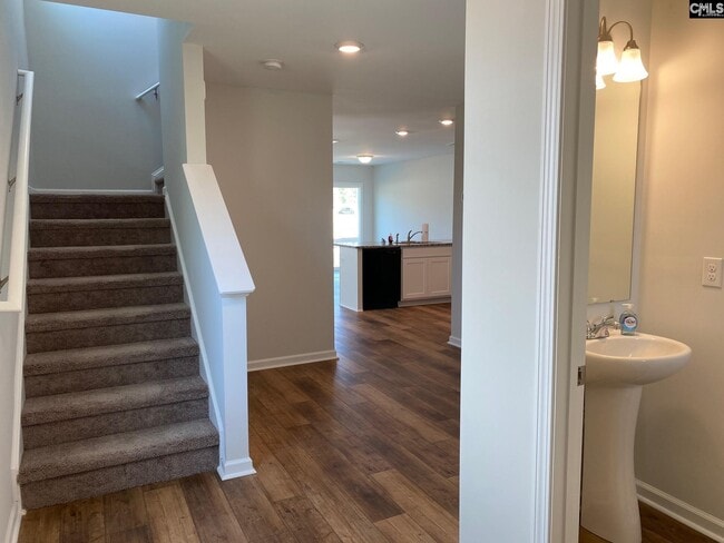 Building Photo - 386 Keeble Dr