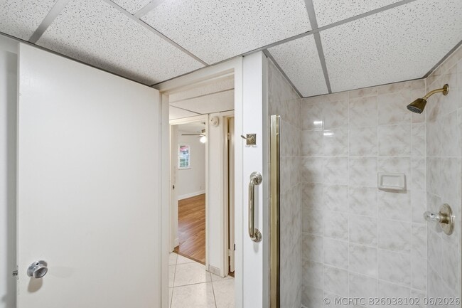Building Photo - 28 Seville Dr