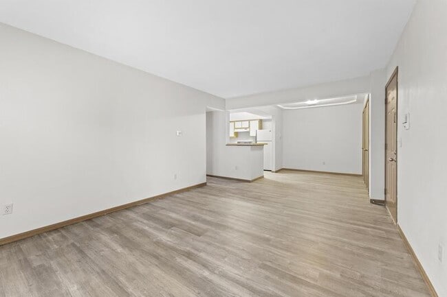 Building Photo - 2136 Stirrup Ln