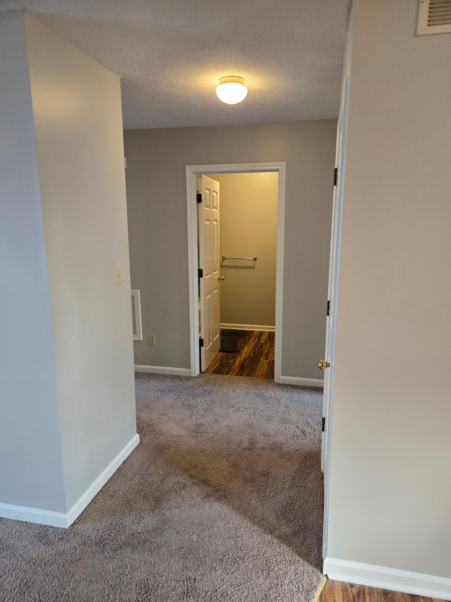 hallway to bedrooms and bathroom - 114 Herring Hts