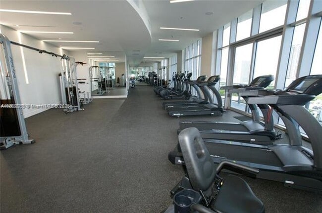 Building Photo - 488 NE 18th St