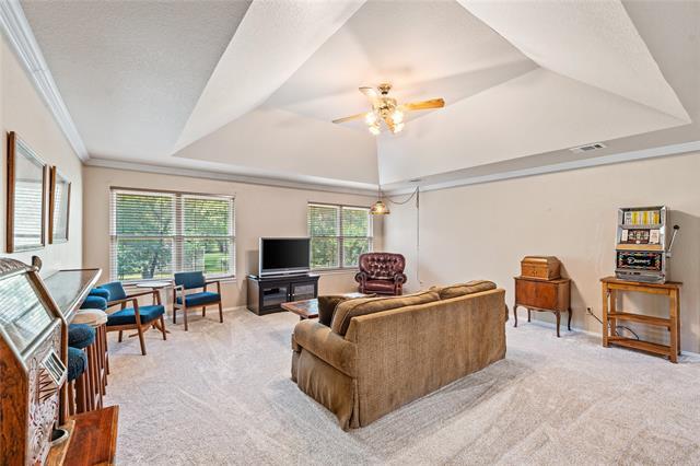 Building Photo - 150 Creekside Dr