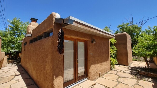 Building Photo - Coming Soon! Old Town Charm! 2 Bedroom Hou...
