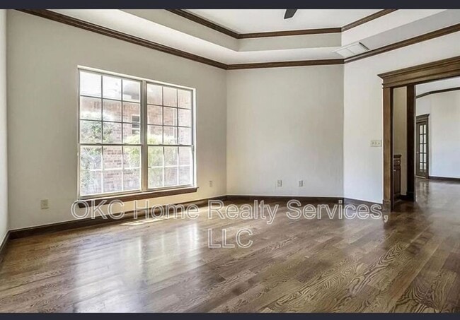 Building Photo - 1216 NW 190th Pl
