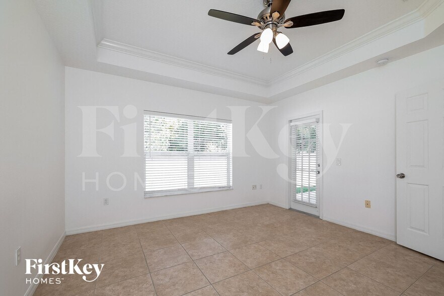 Building Photo - 209 Magical Way