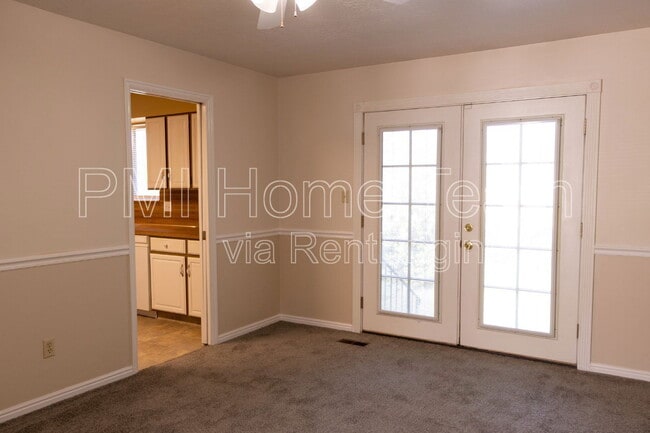 Building Photo - 5095 Taylor Ave