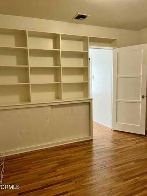 Building Photo - 373 Laun St