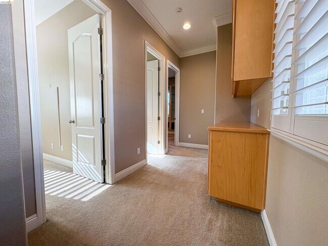 Building Photo - 2497 Winged Foot Rd