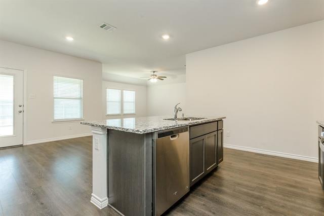 Building Photo - 406 Saddle Club Way