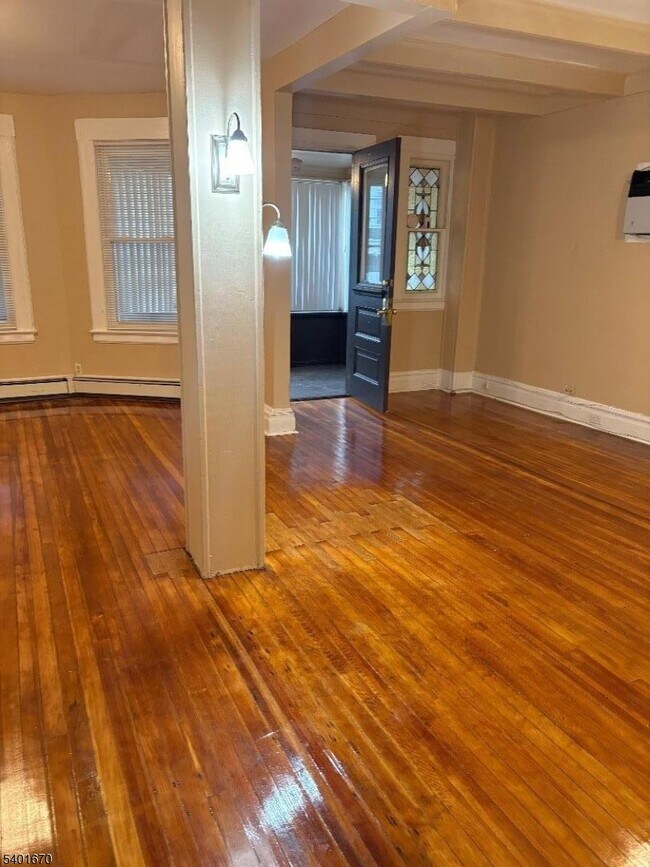 Building Photo - 69 St Paul Ave